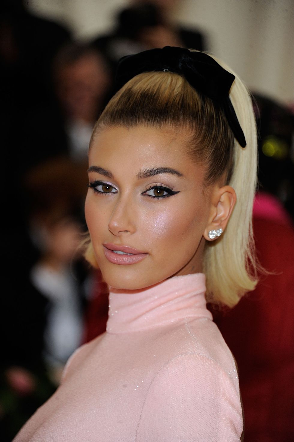 hailey-bieber-attends-the-2019-met-gala-celebrating-camp-news-photo-1583855853